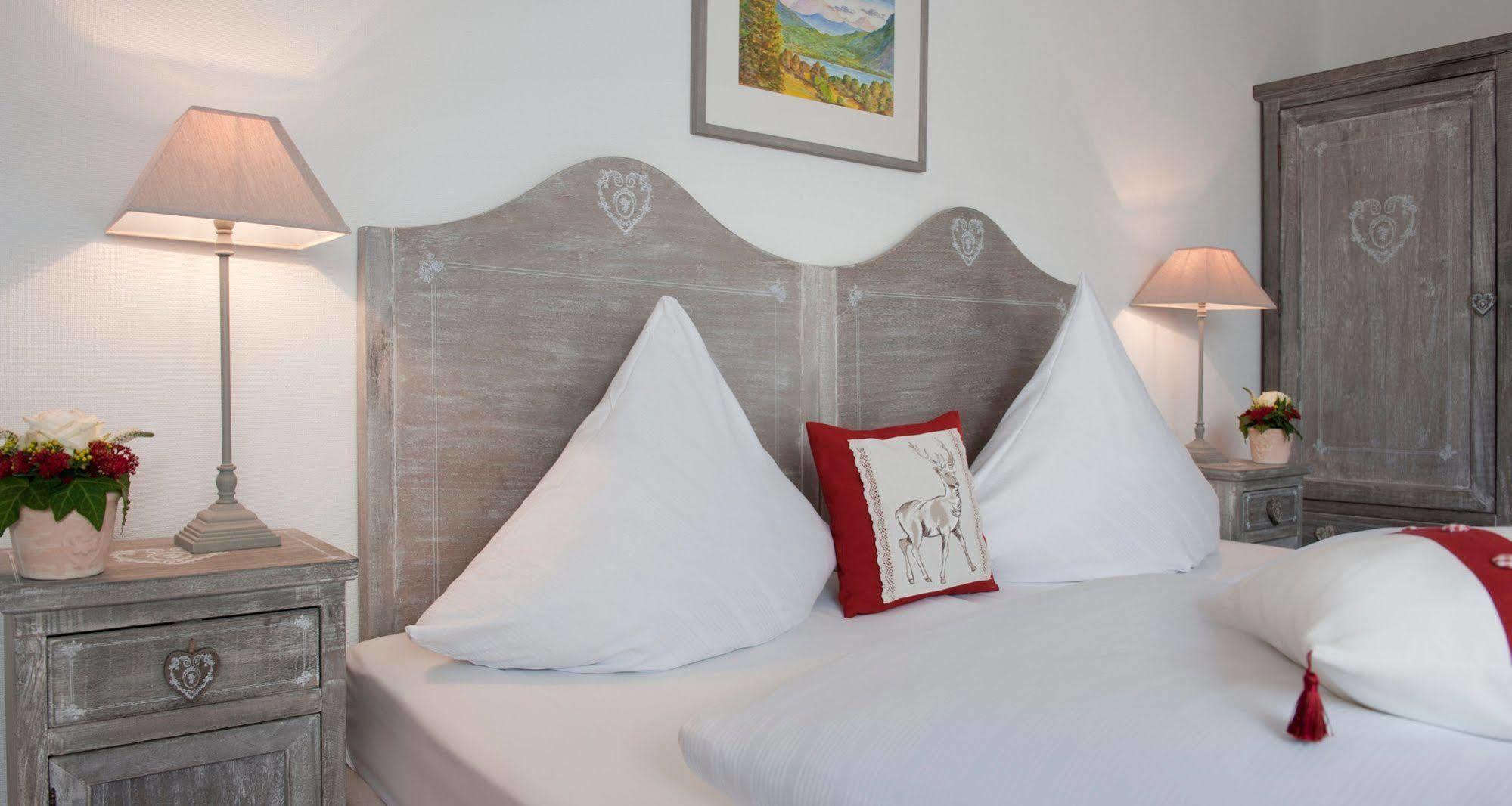 Victor'S Seehotel Weingaertner Bostalsee Bosen-Eckelhausen Chambre photo